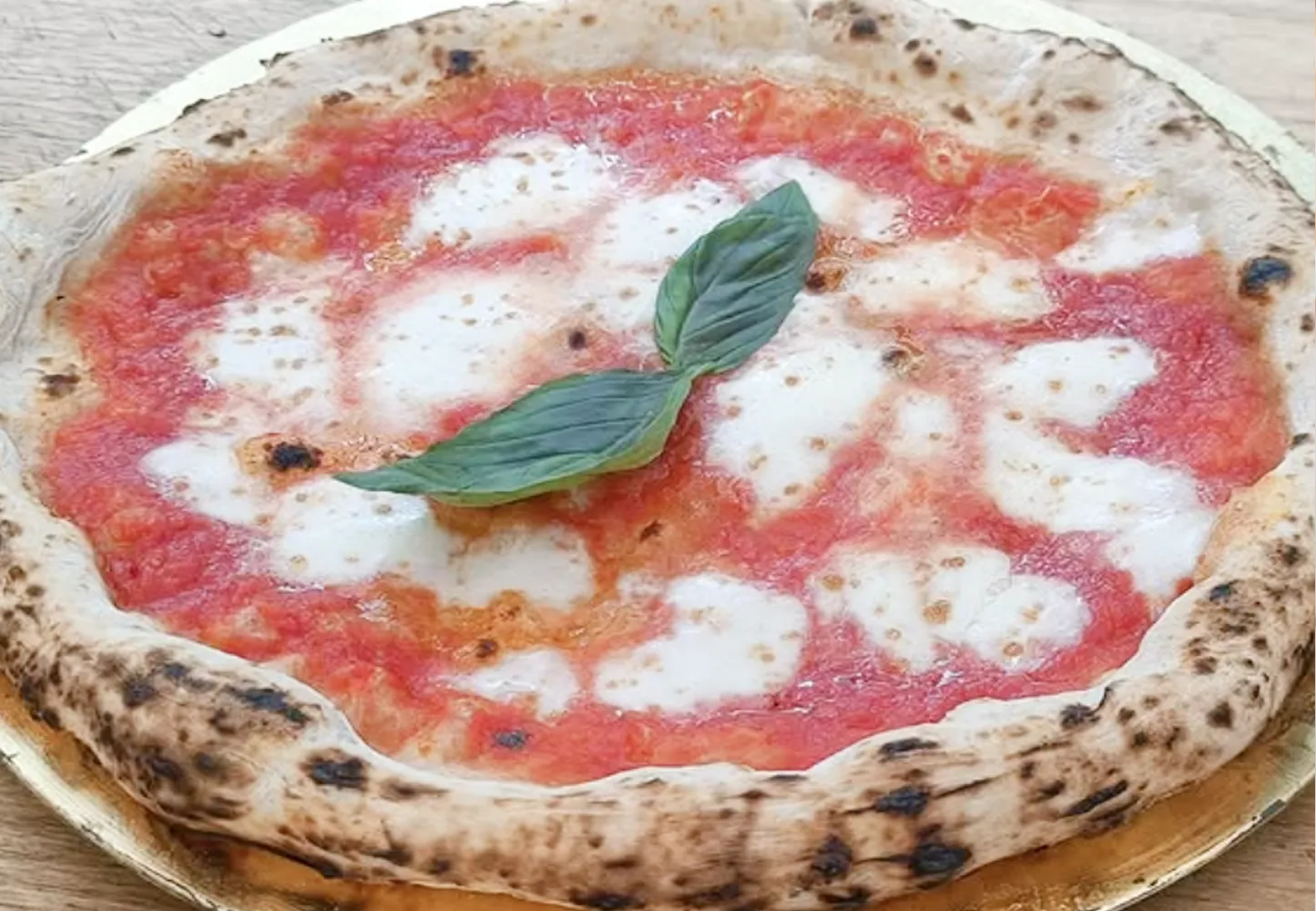 Auténtica pizza napolitana